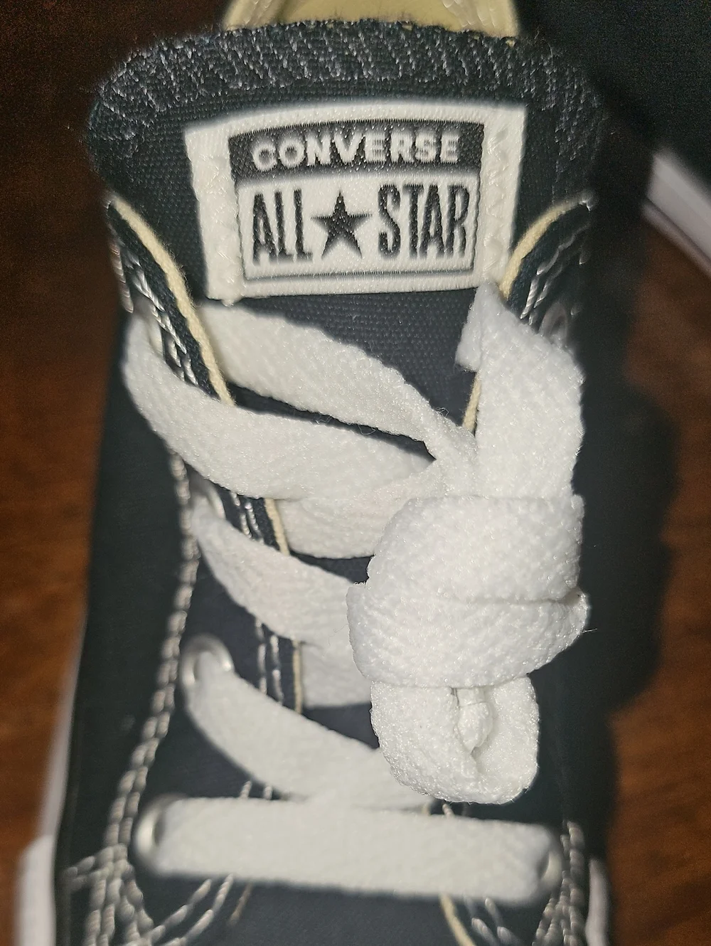 Size 8 Converse Kids Black and White Canvas Low-Top Sneakers *NEW* Never Worn